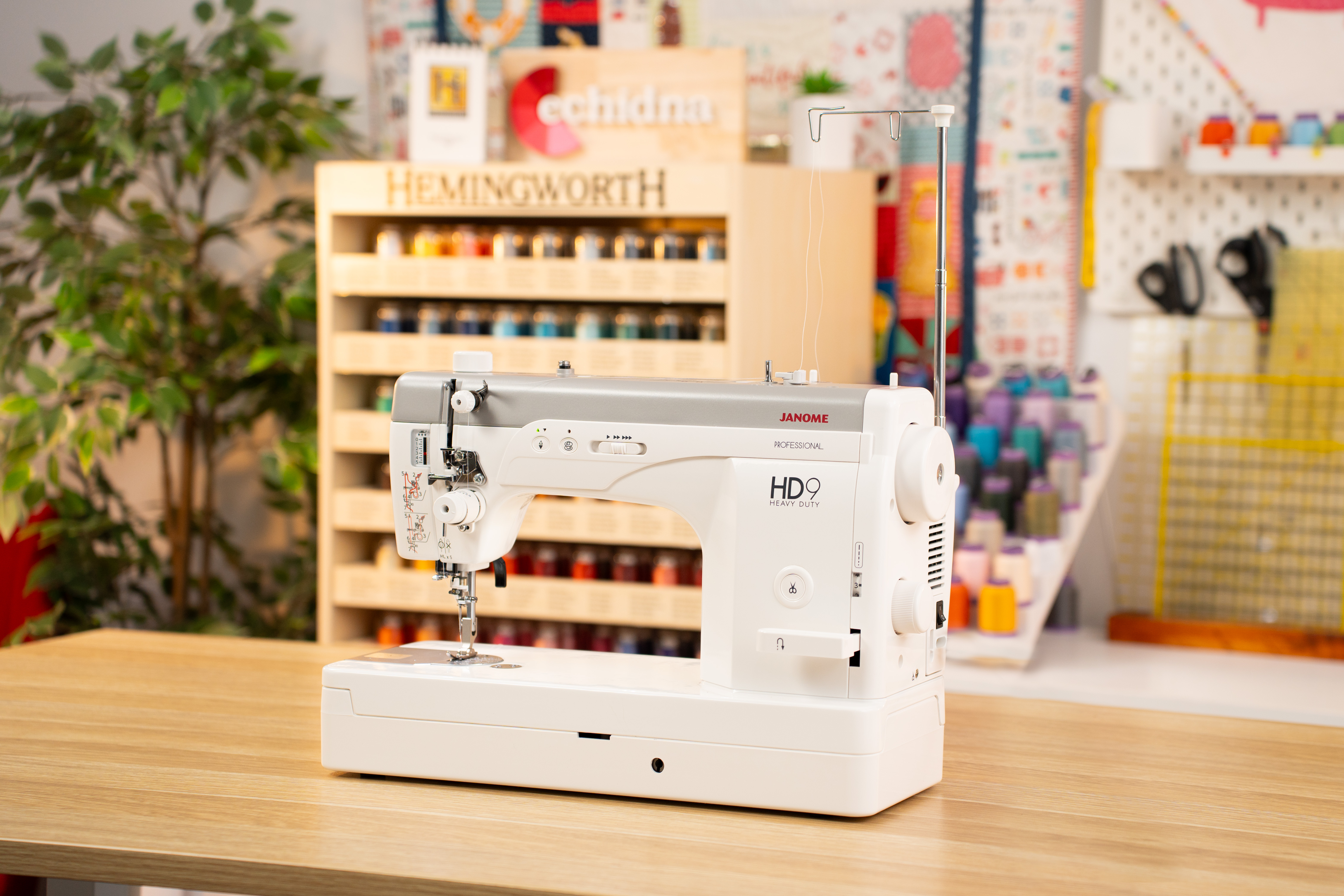 Janome HD9